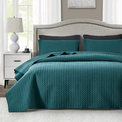 White Quilt Set Queen Size, Lightweight Bedspread Ultrasonic Chevron Pattern Light Coverlet for All Season Comforter Bedding