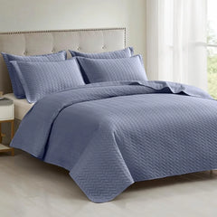 White Quilt Set Queen Size, Lightweight Bedspread Ultrasonic Chevron Pattern Light Coverlet for All Season Comforter Bedding