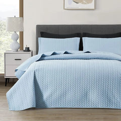 White Quilt Set Queen Size, Lightweight Bedspread Ultrasonic Chevron Pattern Light Coverlet for All Season Comforter Bedding