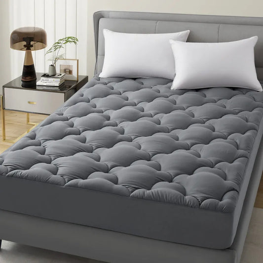 Mattress Pad Pillow Top Quilted Fitted Mattress Cover Mattress Protector Stretches Up 8-21" Deep Pocket Breathable & Cooling