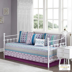 Intelligent Design Joni Cozy Daybed Cover Set - Casual Boho Pieced Design, Modern All Season Bedding Set With Bedskirt,