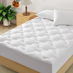 Mattress Pad Pillow Top Quilted Fitted Mattress Cover Mattress Protector Stretches Up 8-21" Deep Pocket Breathable & Cooling