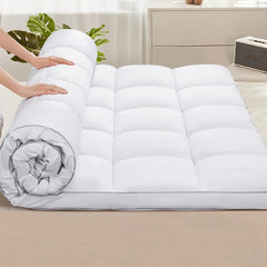 Ultra Thick Queen Bed Cover 900 GSM Mattress Topper Down Replacement Microfiber Filling Ultra Soft Deep Pocket All Season