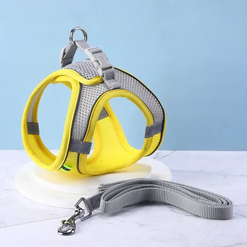 Vest Walking Traction Rope Cat Harness with Reflective Strip Dog Collar Breathable Mesh Harness for Small Medium Pet Cat Dog