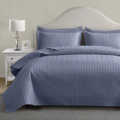 White Quilt Set Queen Size, Lightweight Bedspread Ultrasonic Chevron Pattern Light Coverlet for All Season Comforter Bedding