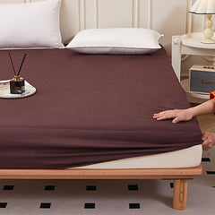 Waterproof Noiseless Fitted Mattress Protector  Soft  Washable