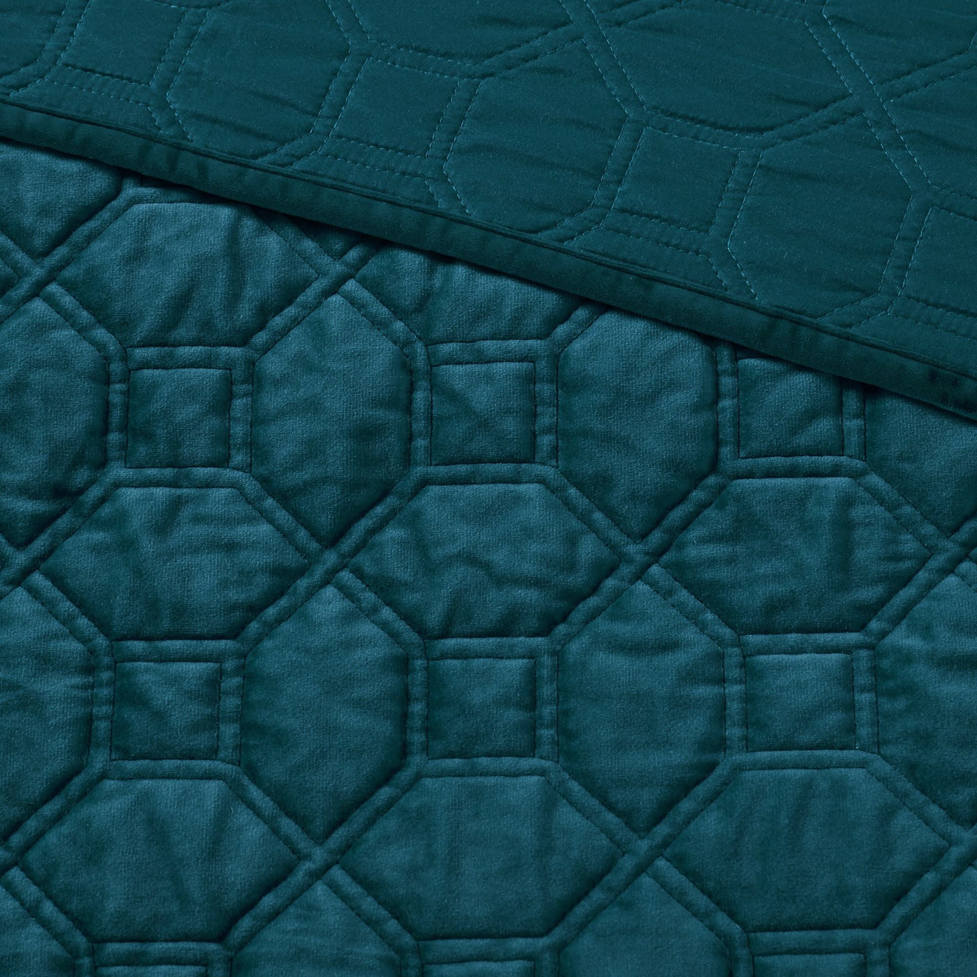 444196931